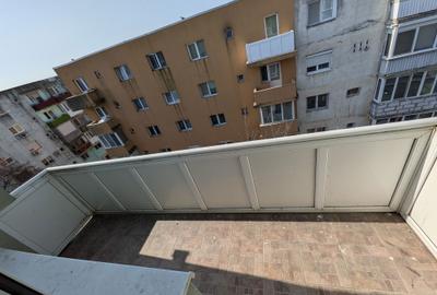 Apartament cu 3 camere decomandat în Central - 8