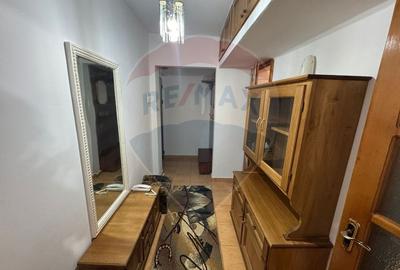 Apartament cu 2 camere de inchiriat-zona Cora - 9