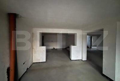 Casa de vanzare, cu 5 camere, 450 mp+teren 5800 mp, 10 km de Bistrita - 10