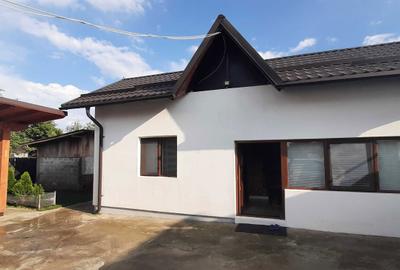 Casă cu 4 camere cu Teren 3585 Mp în Cornești - 4