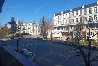 Apartament cu 4 camere decomandat în Ultracentral - 3