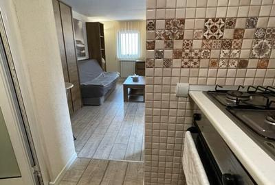 Garsoniera 13 min M Unirii 3942 - 3