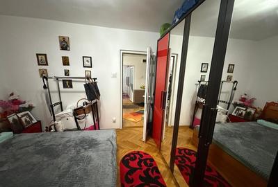 Apartament cu 2 camere,etaj 3, zona Ulpia - 1