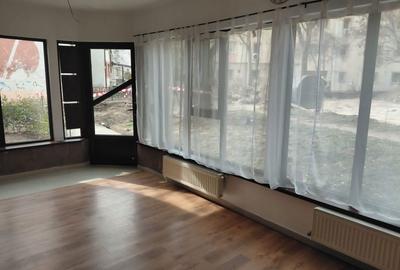 Apartament decomandat în Central - 2