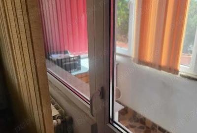 Apartament cu 2 camere semidecomandat în Micro I - 2