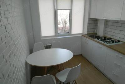 Apartament 2 camere decomandat Coresi - 3