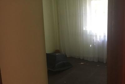 Apartament cu 3 camere decomandat în Valea Moșneagului - 2