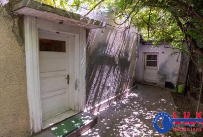 Casă cu 3 camere cu Canalizare în Central - 7