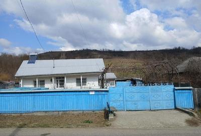 Casă cu Teren 1200 Mp în Central