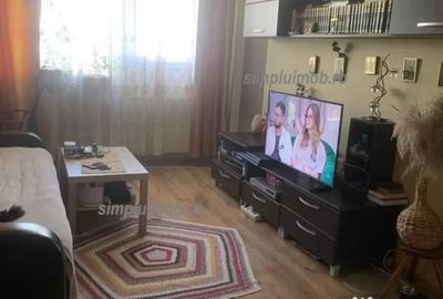 Apartament cu 3 camere semidecomandat în Dristor - 1