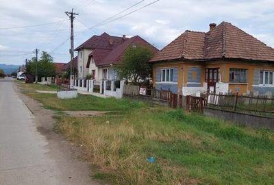 Teren de 2476 mp, în Recea - 3