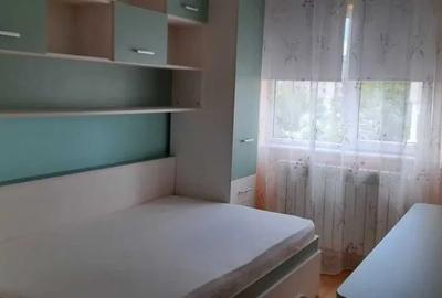 Apartament cu 3 camere de închiriat, zona Inel 1 - 2