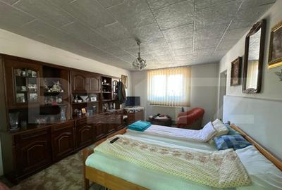 Casă cu 5 camere cu Teren 3000 Mp în Central - 4