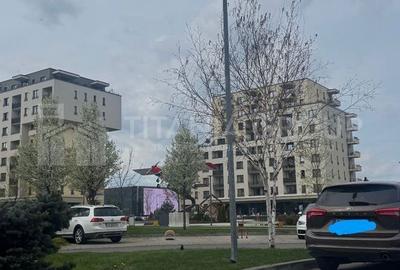 Spațiu comercial, în Avantgarden