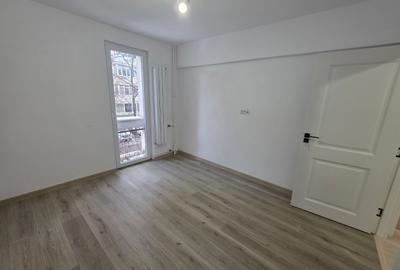 Apartament cu 3 camere semidecomandat în Titan - 10
