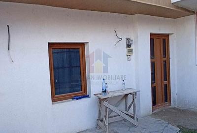 Casă cu 4 camere cu Teren 106 Mp în Central