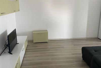 Apartament cu 2 camere, mobilat în Km 4 - 4