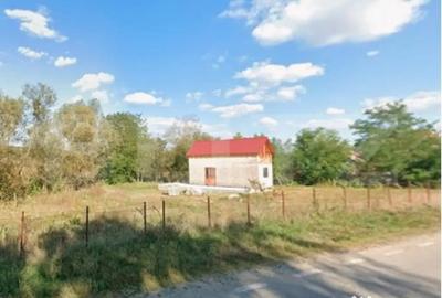 Teren de 1300 mp, în Luna - 1