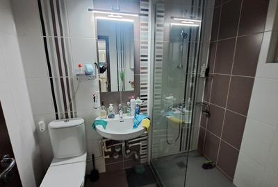 Apartament 3 camere, renovat, poziție retrasă (nu la bulevard) – Metrou 500 m - 43