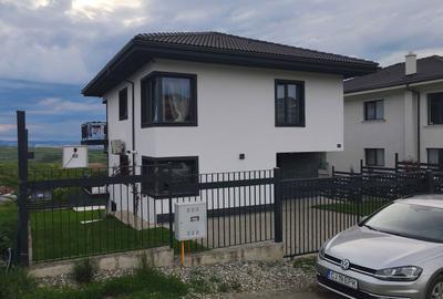 Casă cu 4 camere în Dezmir - 1