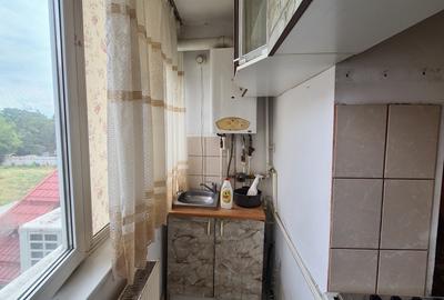 Vanzare garsoniera,strada Postasului/sector 3 - 2