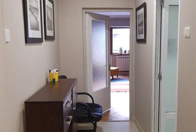 Apartament cu 3 camere semidecomandat, mobilat în Central - 6