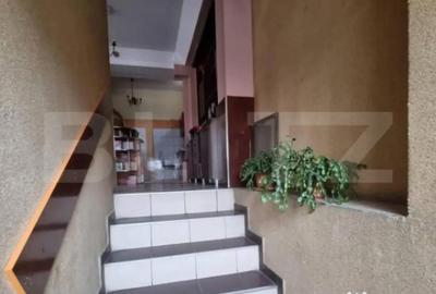 Casă cu 7 camere cu Teren 550 Mp în Cetate - 3