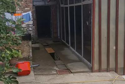 CASA de vanzare in ORAVI?A - 2