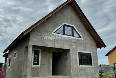 Vand casa moderna la gri - spatiu generos, materiale premium - 1