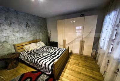 Casă cu 5 camere cu Teren 4000 Mp în Central - 7