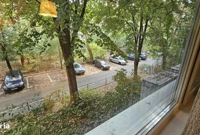 De inchiriat un apartament cu 4 camere, Lujerului, parcare inclusa - 15