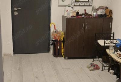 Apartament cu 4 camere decomandat în Central - 4