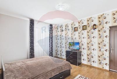 Apartament cu 3 camere decomandat, mobilat în Ulmi - 10