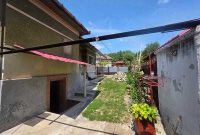 Casă cu 4 camere cu Teren 232 Mp în Peștișu Mare - 3