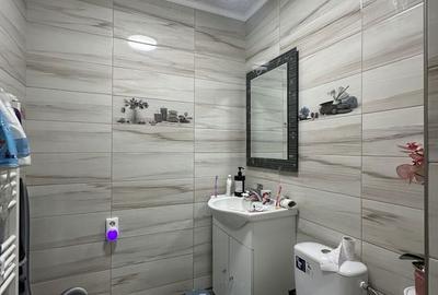 Apartament cu 3 camere decomandat în Confecții - 4