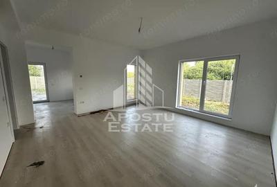 Casă cu 5 camere cu Teren 470 Mp în Ghiroda