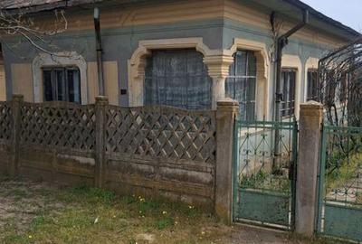 Casă cu 4 camere cu Teren 900 Mp în Lipovu - 8