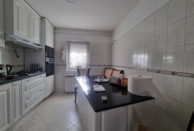 Apartament cu 4 camere decomandat, mobilat în Nord - 3