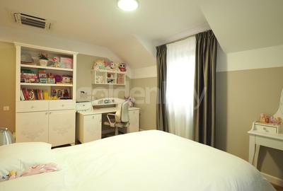 Vila cocheta amplasata langa padure cu piscina proprie - 20