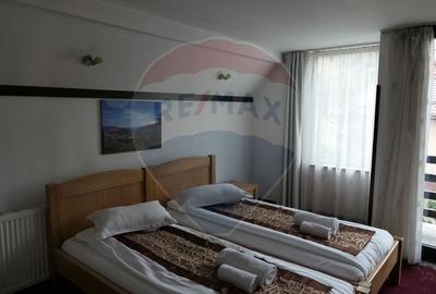 Vila cu 10 camere de vanzare in zona Centrala - 21