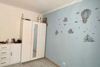 Apartament cu 3 camere semidecomandat în Titan - 3