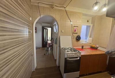 2 camere Titan 48mp metrou 1 Decembrie 2 statii - 11