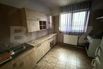 Apartament de vanzare, 52 mp, zona Micro 11 - 1