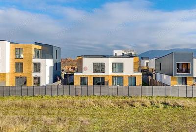 Casă cu 5 camere cu Canalizare în IAR - 7