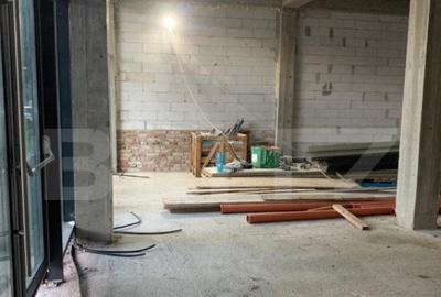 Spațiu comercial, de 640 mp, în Șagului
