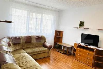 Apartament cu 3 camere semidecomandat în Central - 3