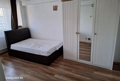 Garsonieră semidecomandată în Rovine