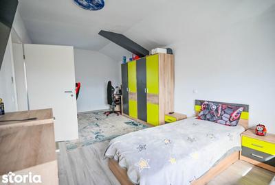 Casă cu 5 camere cu Teren 531 Mp în Sânpetru - 11
