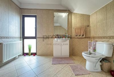 Casa de vanzare - Brasov, Str. Nicolae Labis - 17