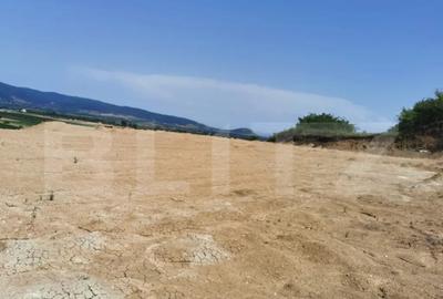 Teren de 750 mp, în Central - 6